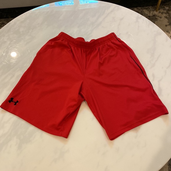 Under Armour size XL Boy’s athletic shorts - Picture 4 of 5